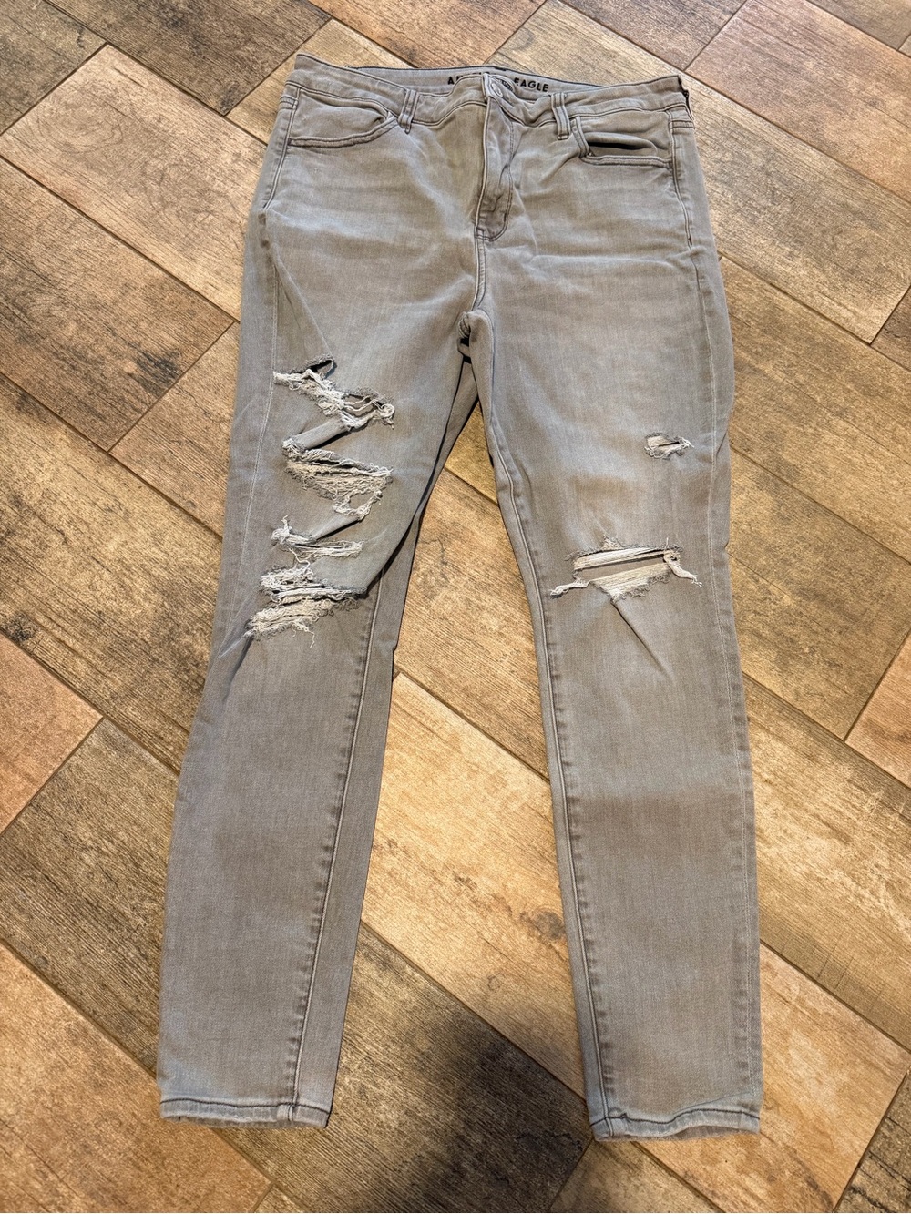 American Eagle Outfitters Light Gray Distressed Skinny Jeans Ripped Skater